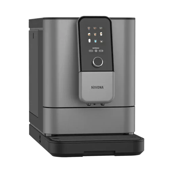 Seitenansicht des NIVONA NIVO 8103 Kaffeevollautomaten in elegantem Titan mit sichtbarem Bedienfeld und Auswahlknöpfen für Kaffeegetränke.